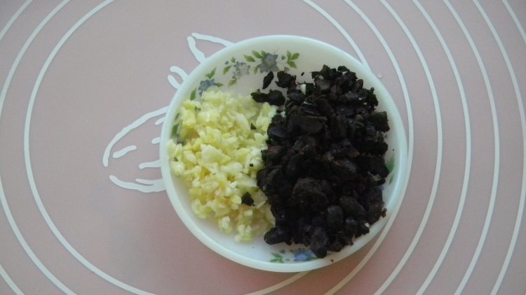 萝卜豆豉蒸排骨步骤2