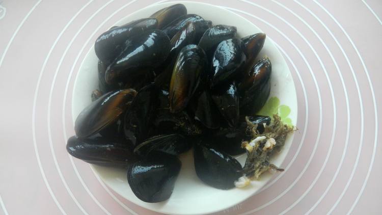 焖淡菜步骤2