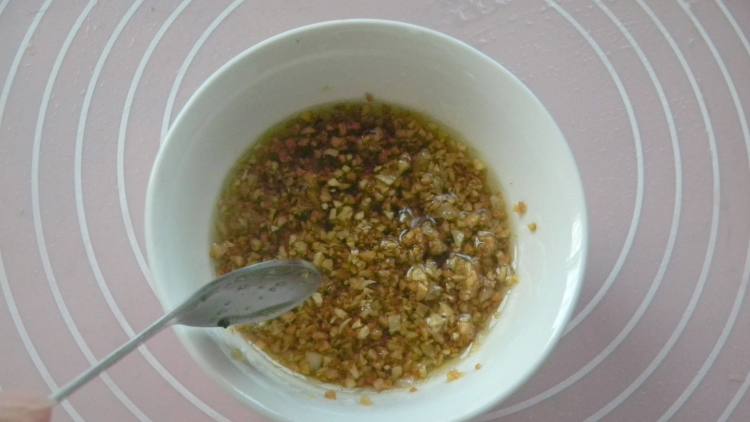 黄金蒜扇贝蒸粉丝步骤4