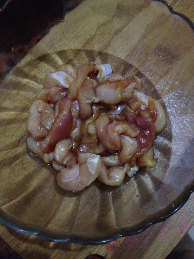 黑椒香酥里脊肉条步骤6