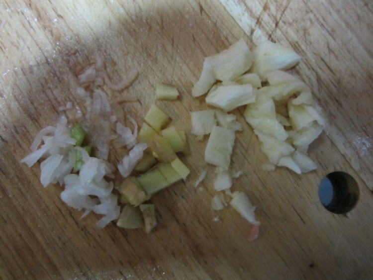 海鲜菇小炒肉步骤5