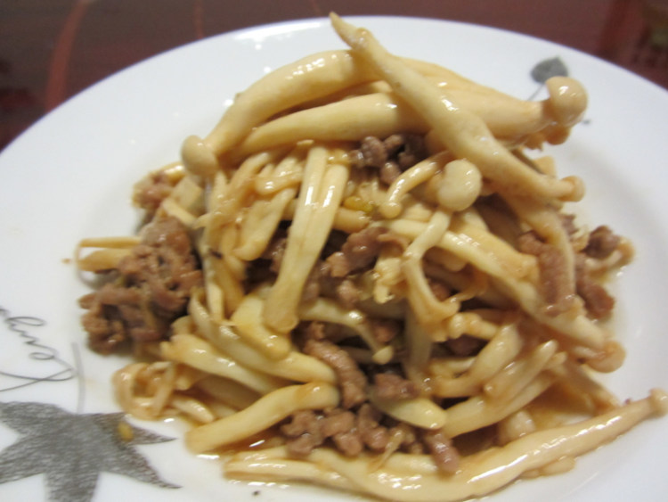 海鲜菇小炒肉步骤13