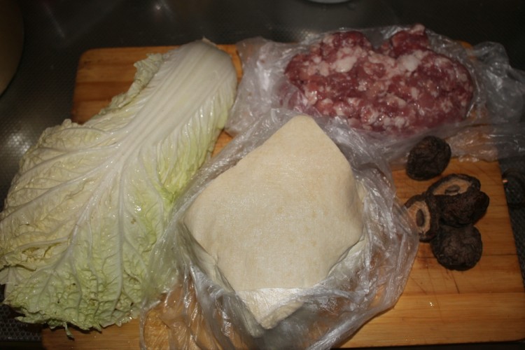 香菇豆腐丸子步骤1