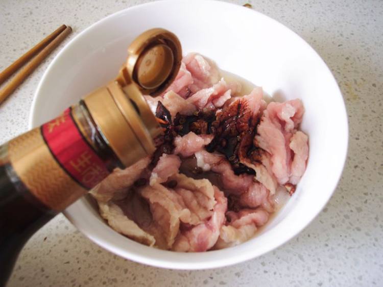 荷叶粉蒸肉步骤6