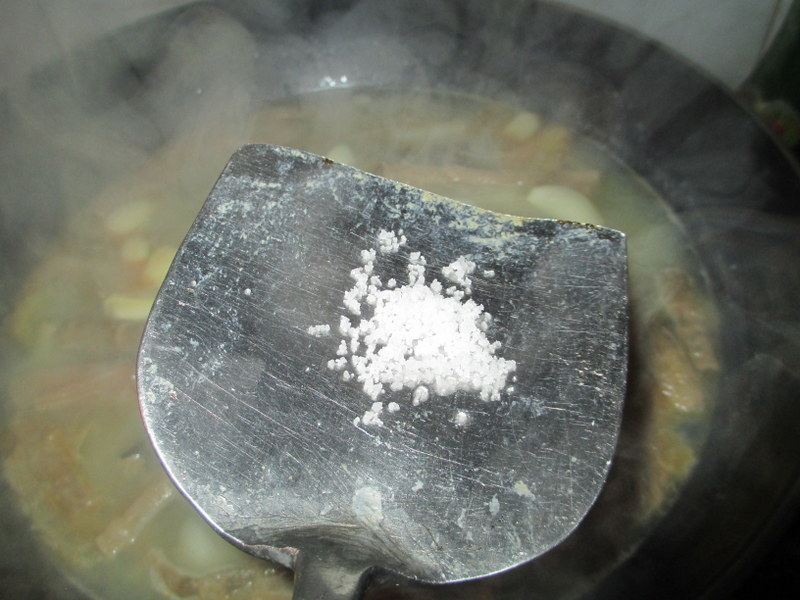 火腿炖黄蟮步骤11