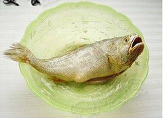 雪菜大汤黄鱼步骤4