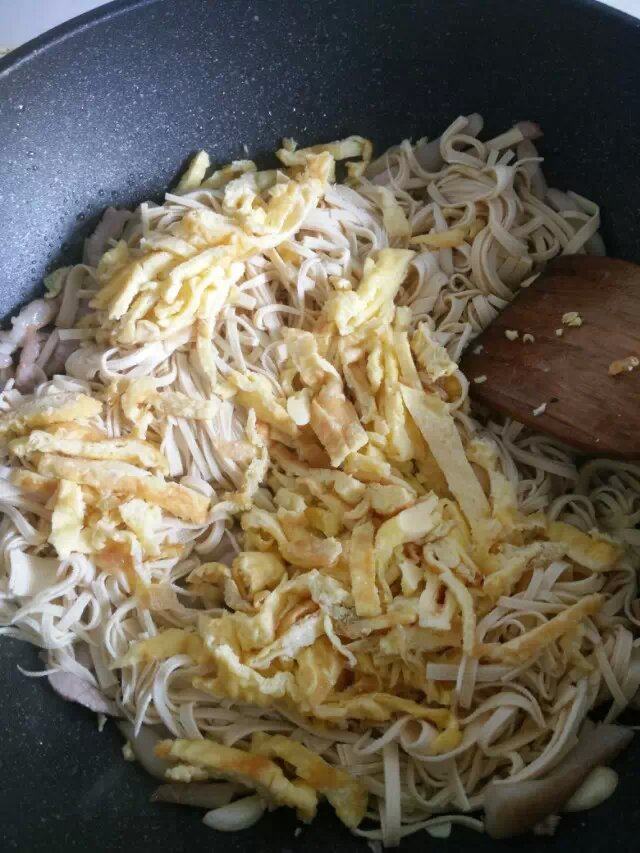 蛤肉豆腐皮小炒步骤15