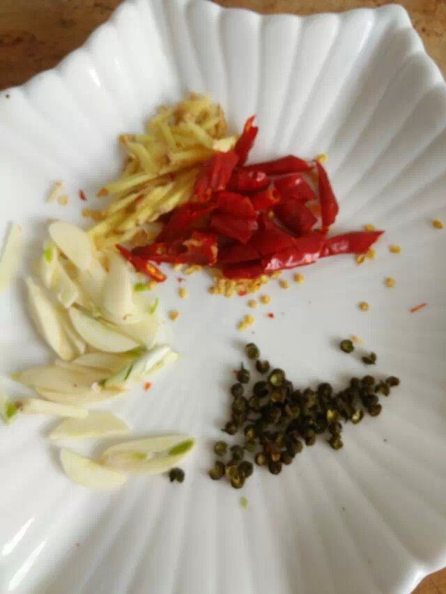 辣炒鹰爪虾步骤11