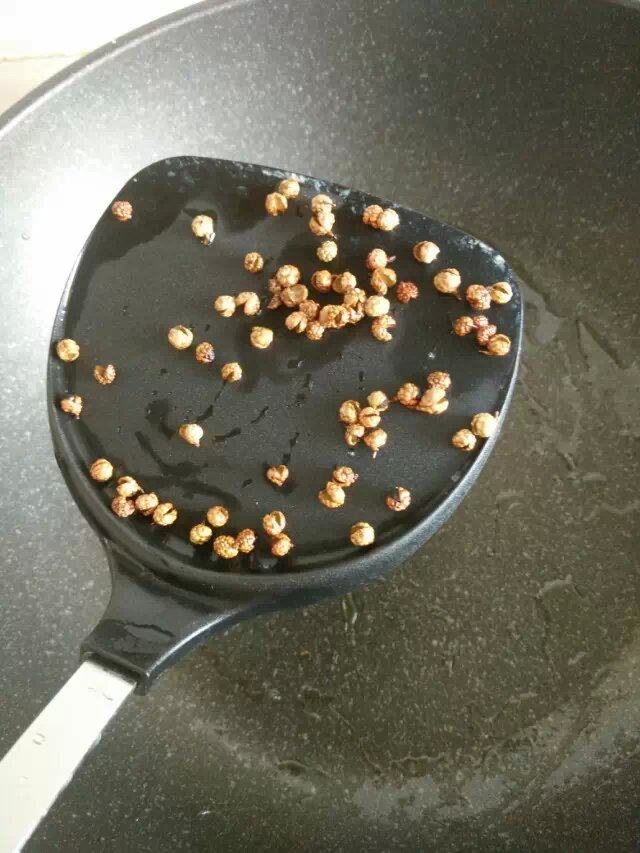 辣炒鹰爪虾步骤14