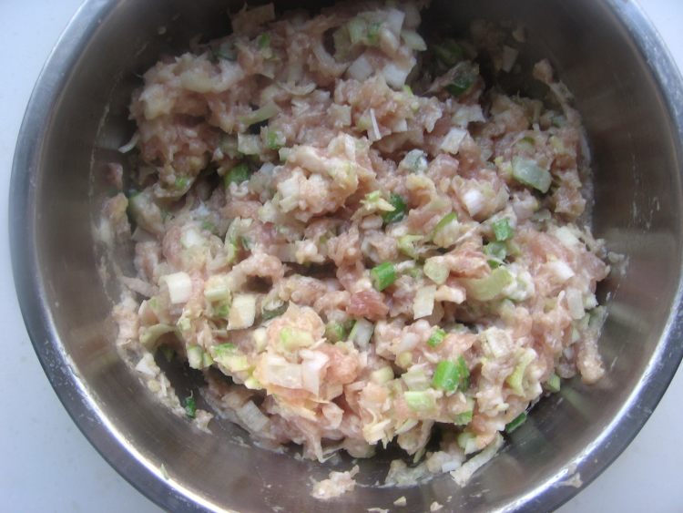 白菜烫面蒸饺步骤8