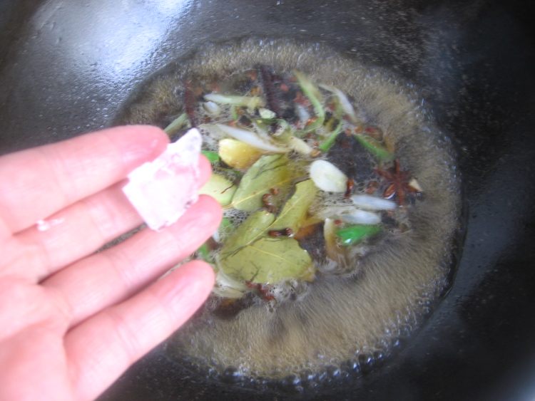 红卤鱿鱼步骤6