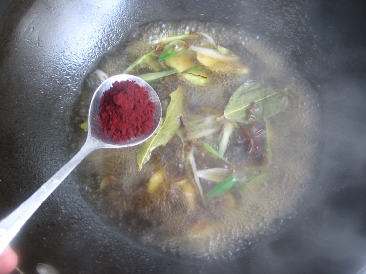 红卤鱿鱼步骤7