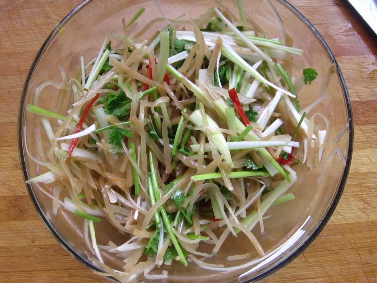 葱拌咸菜步骤8