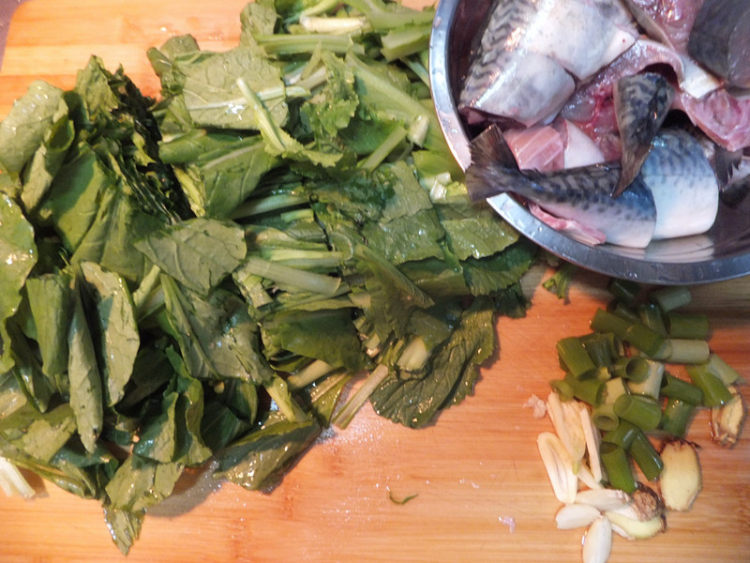 小白菜鲐鱼步骤4
