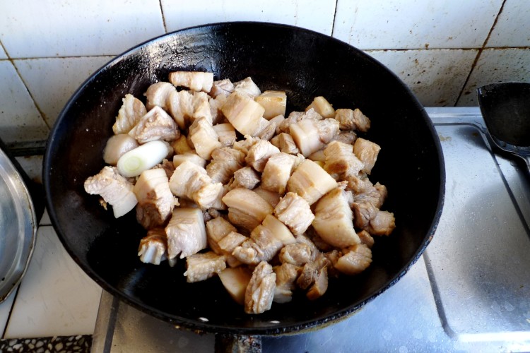 糖色红烧肉步骤10