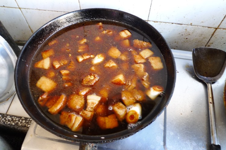 糖色红烧肉步骤13