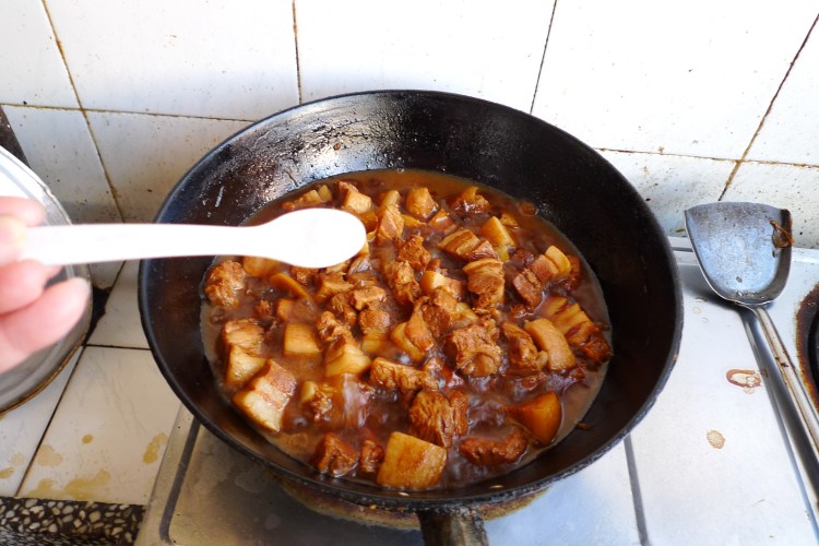 糖色红烧肉步骤15