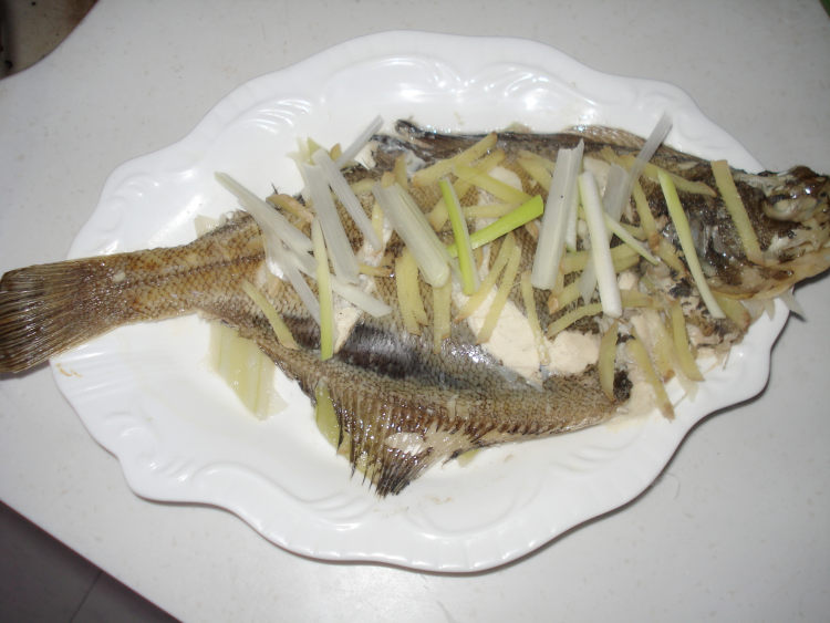 油泼偏口鱼步骤11