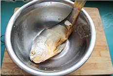 茄汁大黄鱼步骤4