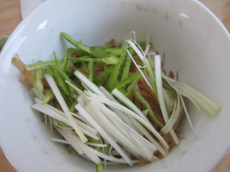 小拌咸菜丝步骤4