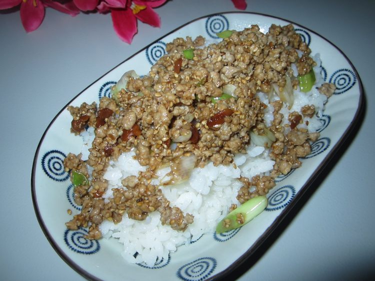 肉酱拌饭步骤9