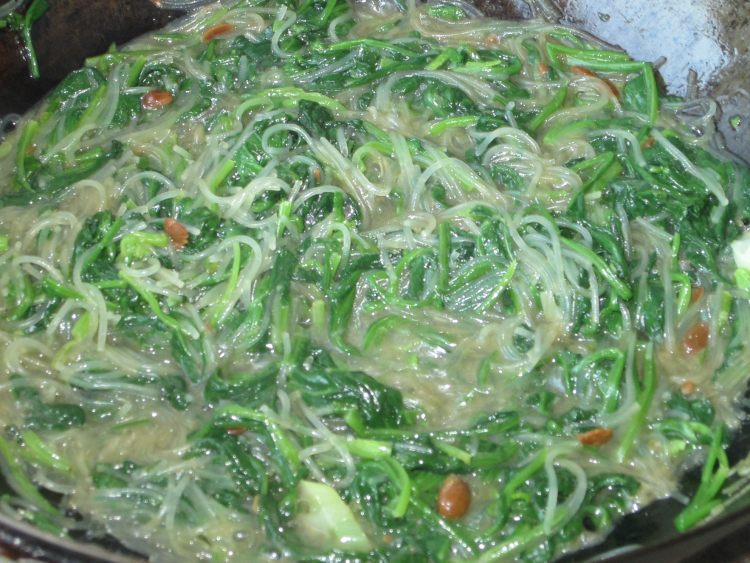 酱香菠菜粉丝步骤9
