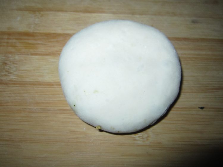 荠菜粉条肉馅饼步骤10