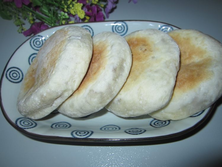荠菜粉条肉馅饼步骤13