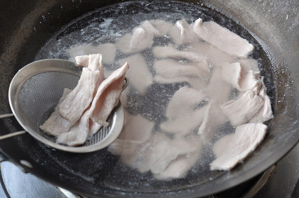 黄瓜肉片汤步骤6
