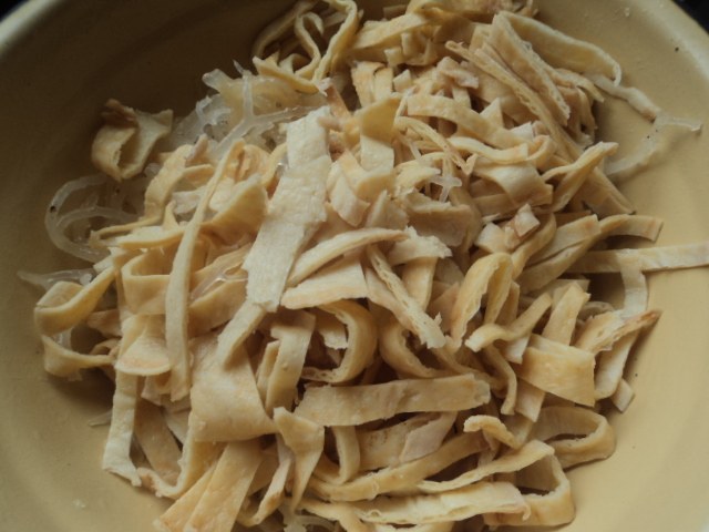 龙须菜拌豆腐皮步骤4