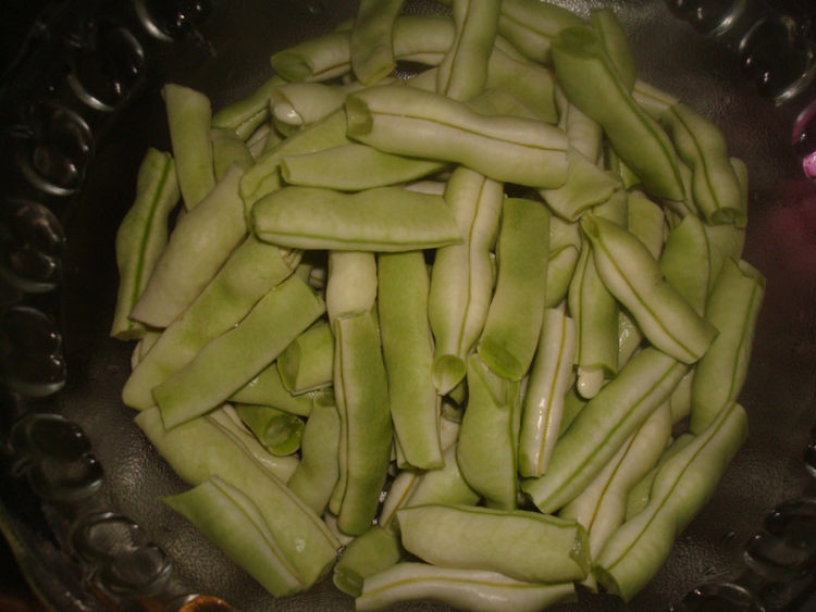 红烧肉炖芸豆步骤2