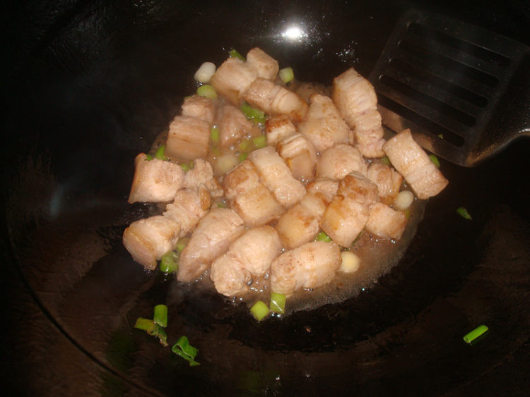 红烧肉炖芸豆步骤5