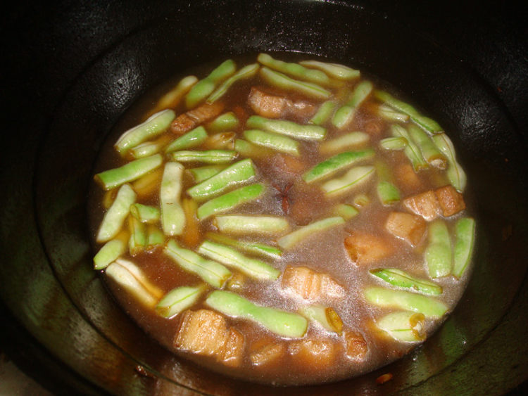 红烧肉炖芸豆步骤8