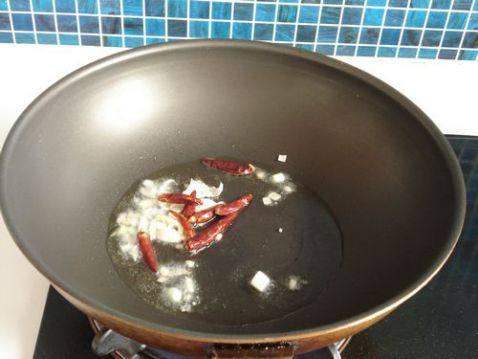 芫爆猪肝步骤5