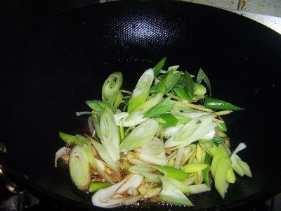 葱爆小酥肉步骤7