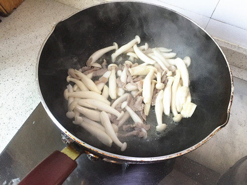 白玉菇肉丝步骤8