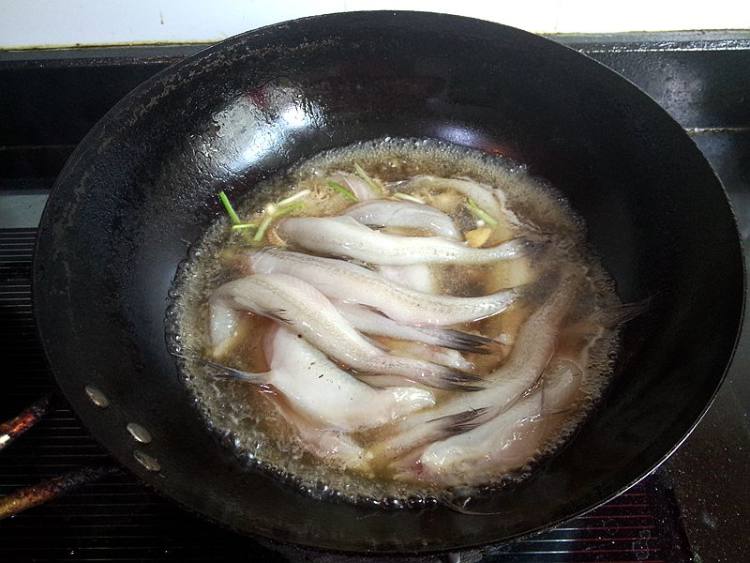 龙头鱼滚豆腐步骤6