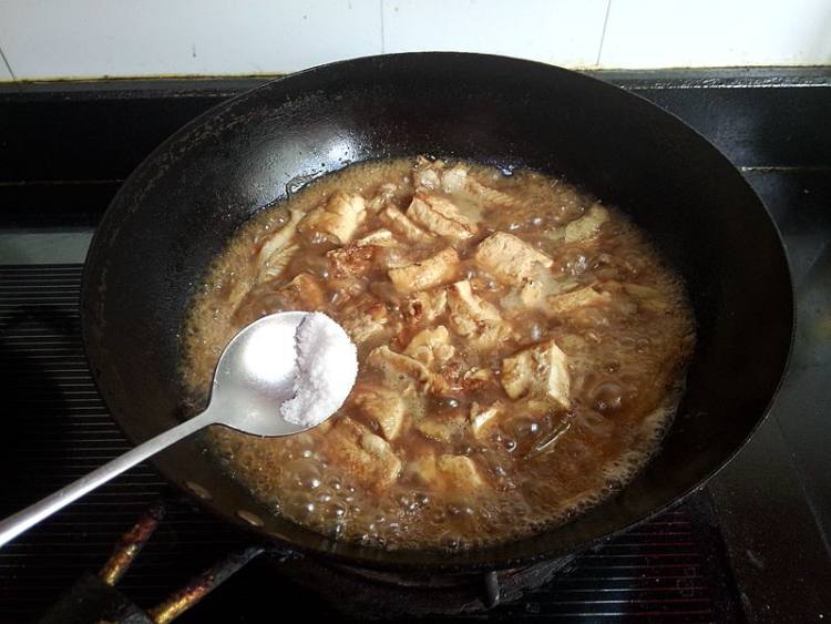 龙头鱼滚豆腐步骤9