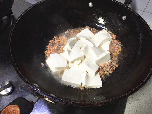 虾籽豆腐步骤5