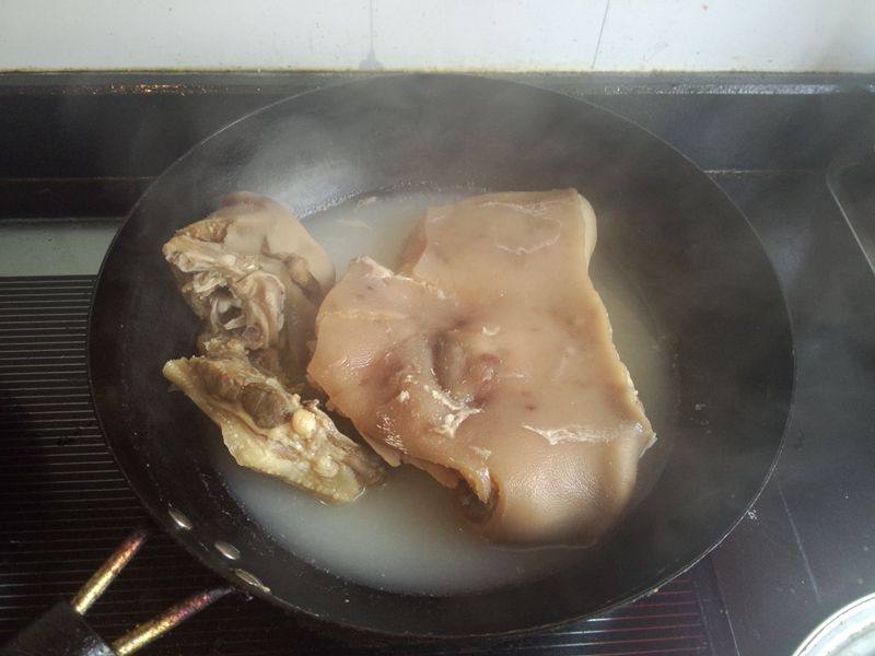 卤咸猪头肉#新鲜从这步骤4