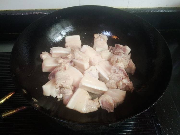 方笋干煮五花肉步骤8