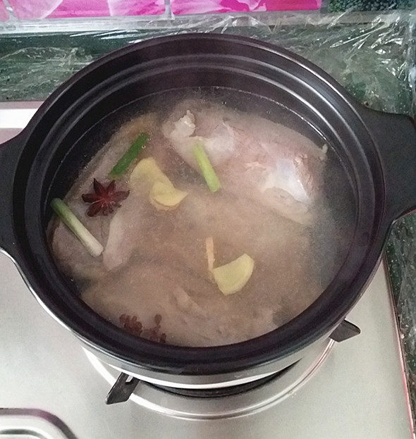 盐水鸭脯步骤5