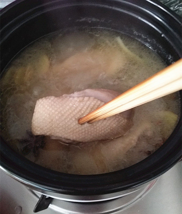 盐水鸭脯步骤8