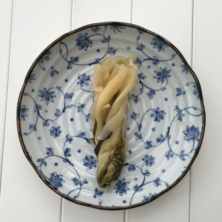 茨菰咸菜汤步骤2