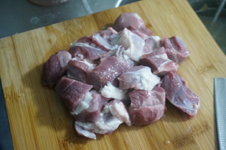 启东风味烧羊肉步骤2