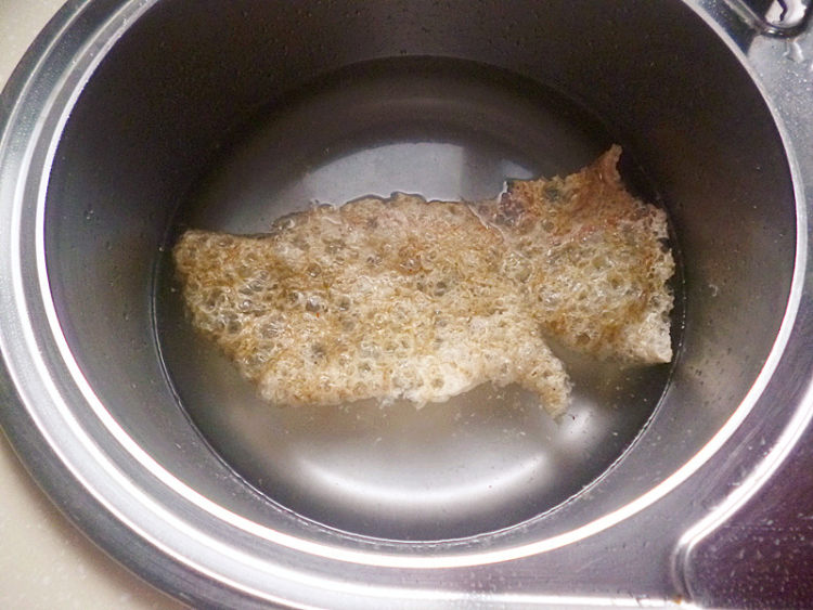 皮肚牛肉鸡蛋面步骤1