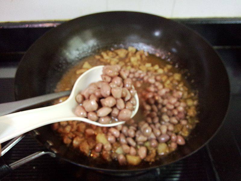 肉丁花生甜面酱步骤11