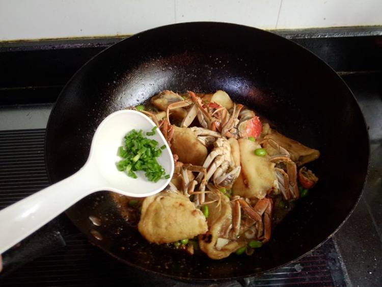 毛豆子面拖蟹步骤13