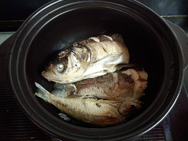 鱼鳔炖杂鱼步骤5