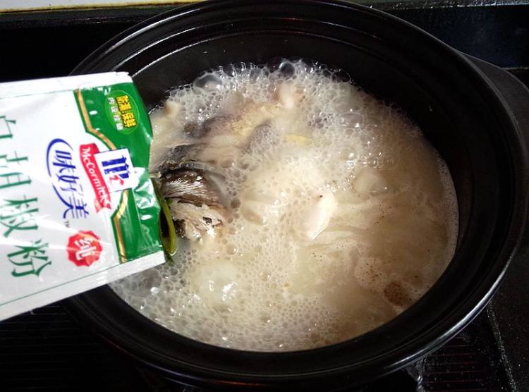鱼鳔炖杂鱼步骤10